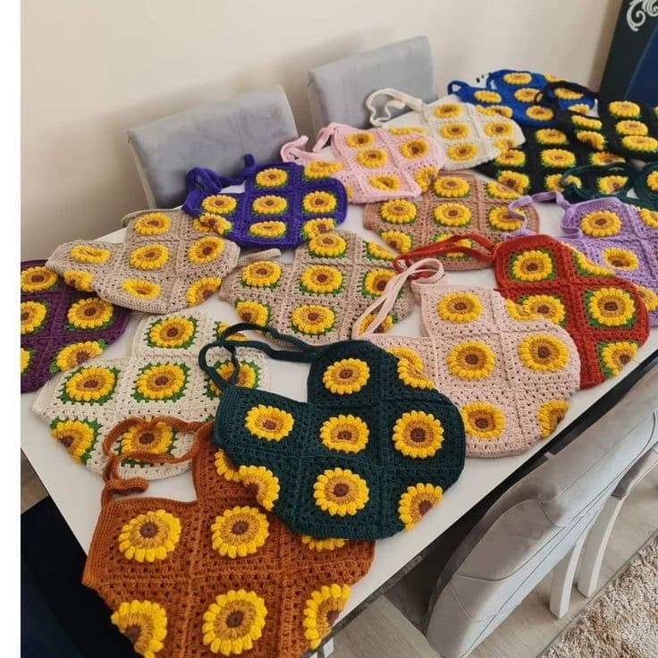 Crochet handbag
